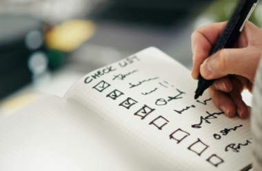 A ilusão da Escala Rápida: Por que Qualidade Vence Quantidade no Digital